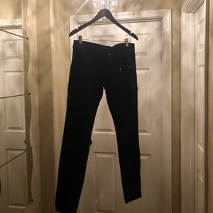 Guess Soft velour Jean. Like new